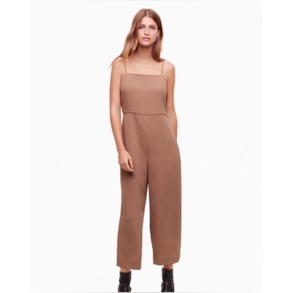 Aritzia Babaton Esteban Jumpsuit in Tan with adjustable straps Size 00